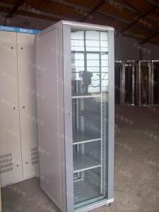 服務(wù)器機(jī)柜